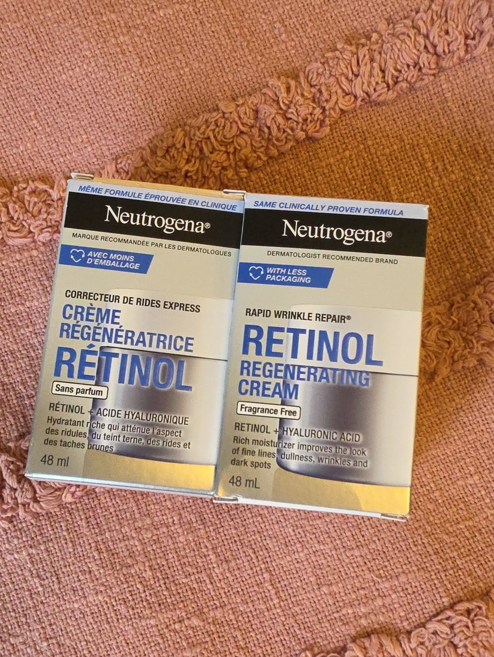 Neutrogena Silver-Blue Retinol Regenerating Cream (2)
